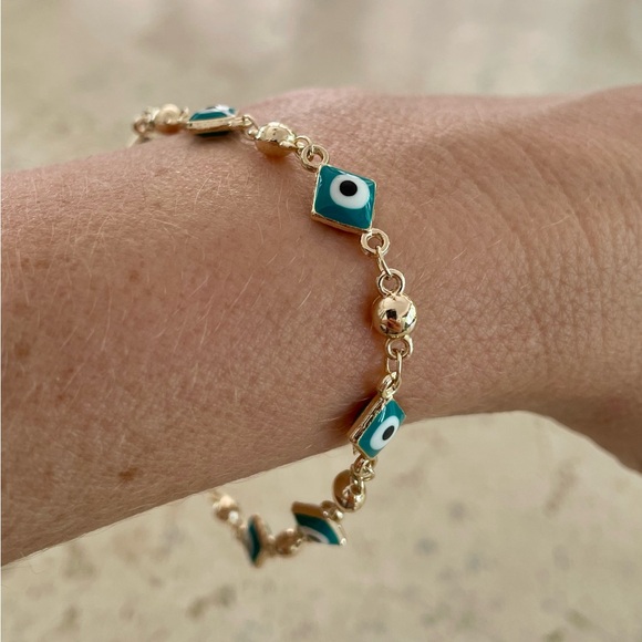 18k Gold Plated Turquoise Evil Eye Bracelet - Picture 3 of 7